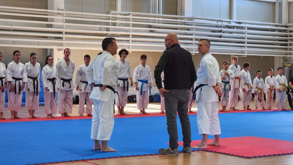 Jesus Latorre con los alumnos de Italia