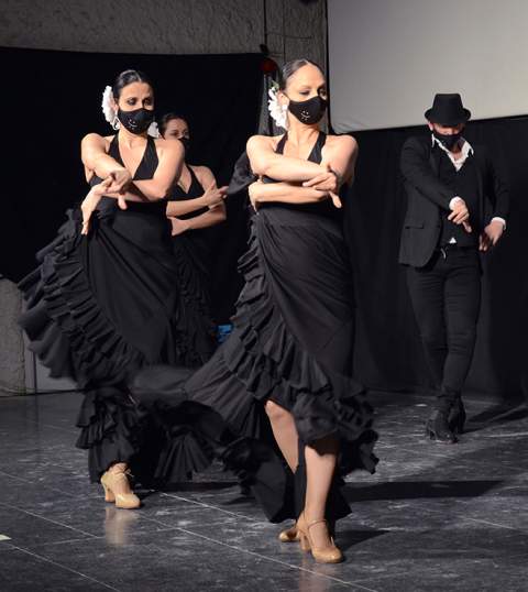 Actuaciónd el Grupo de Danza Guadarrama en "Guadarrama actúa por la Paz"