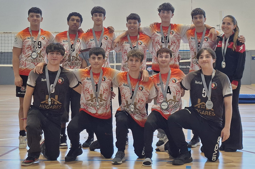 Equipo juvenil del Club Voleibol Guadarrama