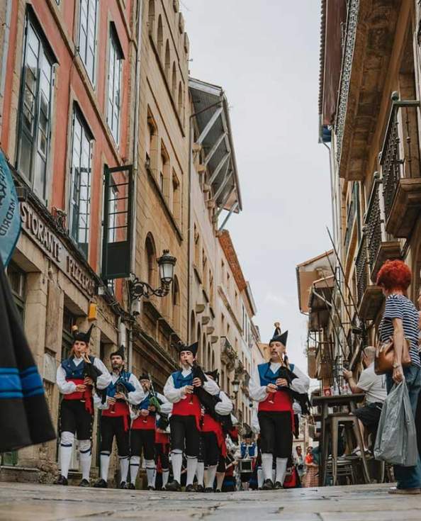 Banda de Gaitas La Tarabica de Guadarrama participa en el Festival Intercéltico de Lorient