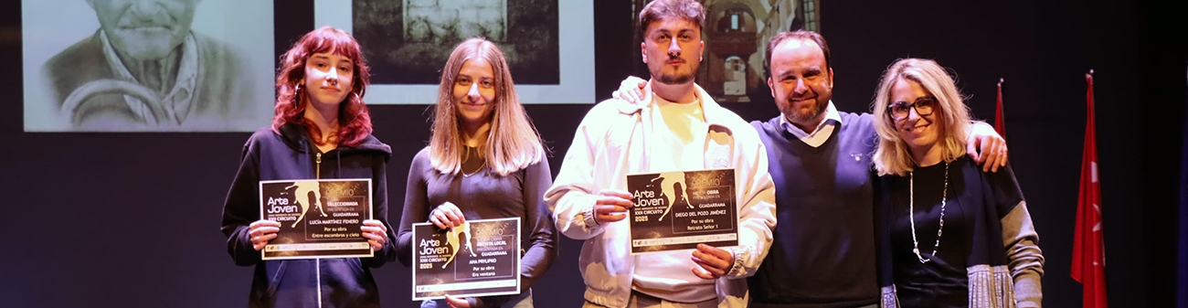 Los ganadores del Certamen de Arte Joven de Guadarrama recogieron sus premios en la gala de entrega