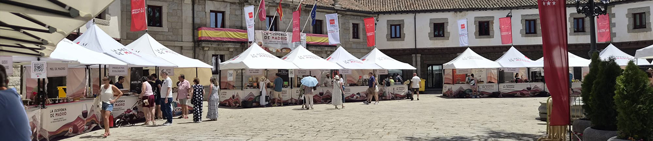 El mercado itinerante la Despensa de Madrid ofreci&oacute; en Guadarrama lo mejor de los productos de Madrid