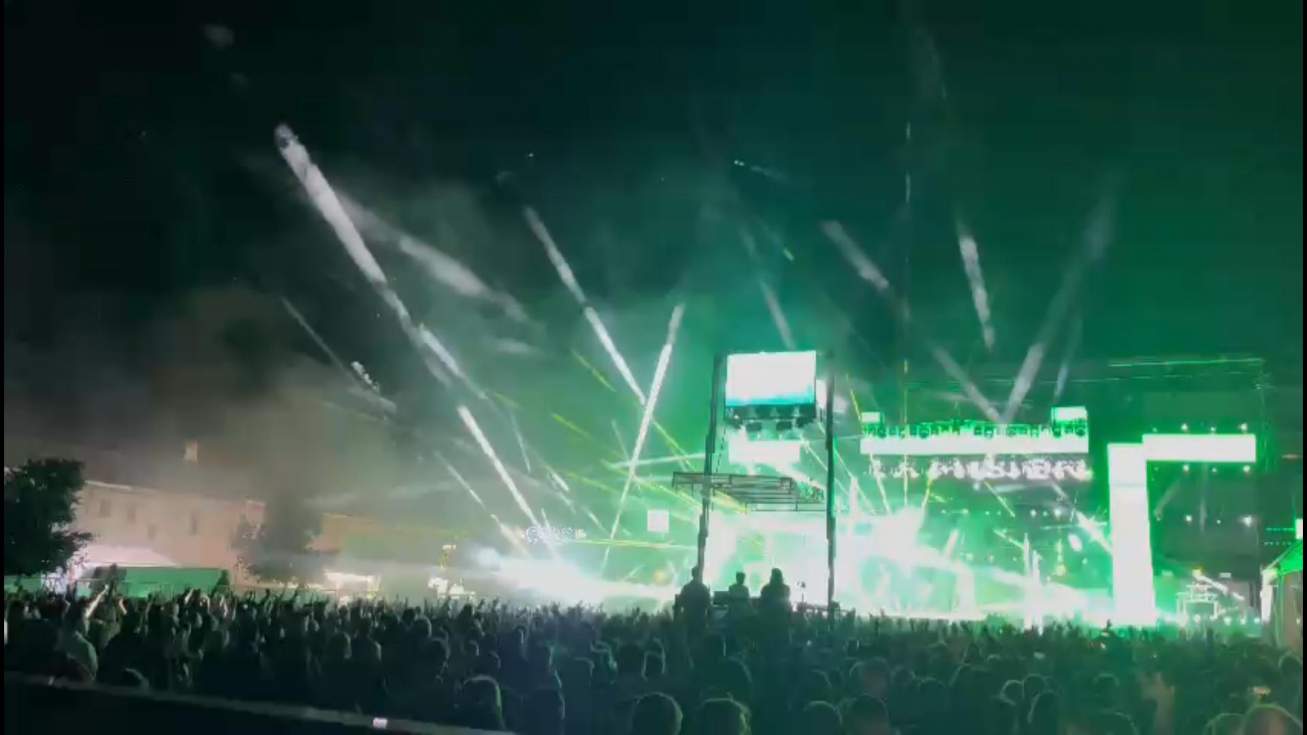 Barras de la carpa de las fiestas de Guadarrama