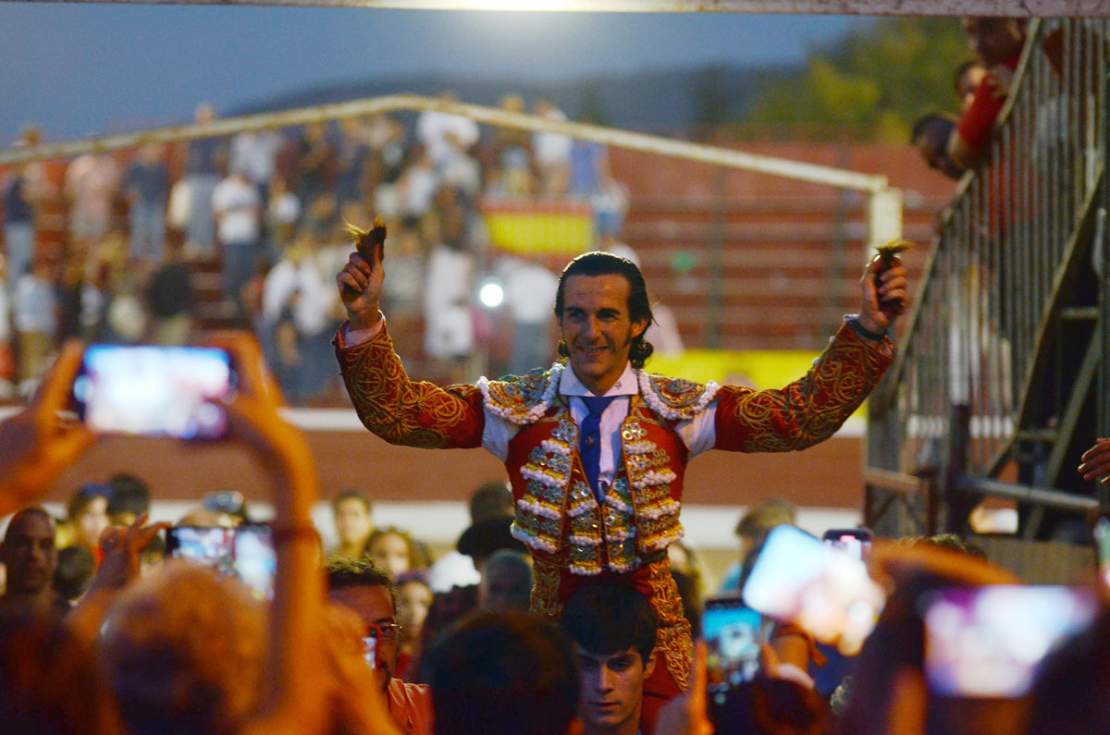 Miguel Andrades triunfador de la Feria taurina de Guadarrama