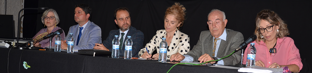 El alcalde de Guadarrama y la vicerrectora de Ense&ntilde;anzas Propias de la Universidad de Alcal&aacute; inauguran el nuevo curso del Aula de Humanidades, Poder y Autoridad 