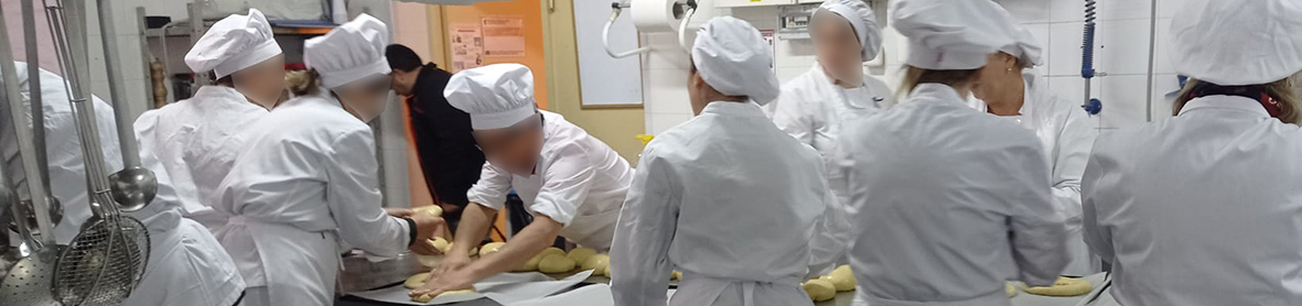 Los alumnos del curso de Cocina inician las clases para la obtención del certificado de profesionalidad