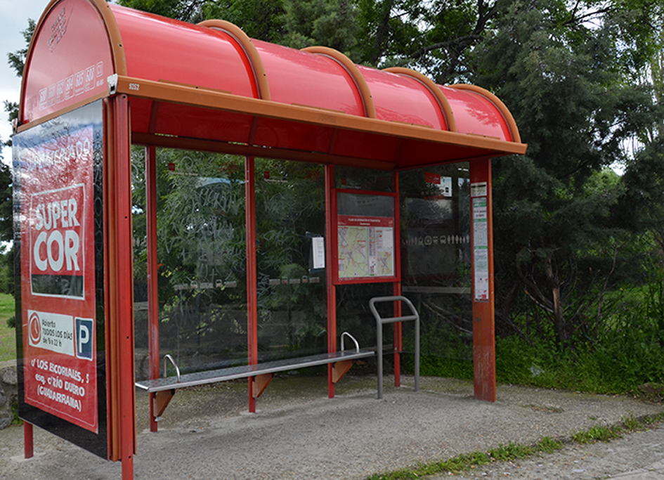 Parada de autobús en Guadarrama